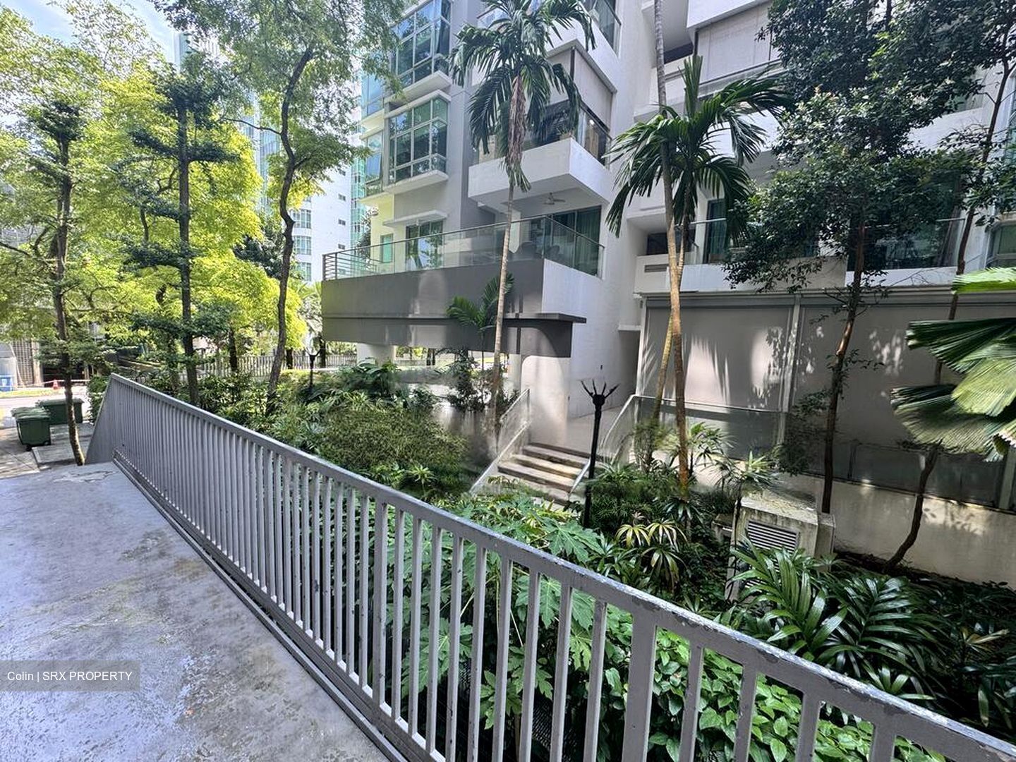 Hoot Kiam Road (D10), Retail #466058611